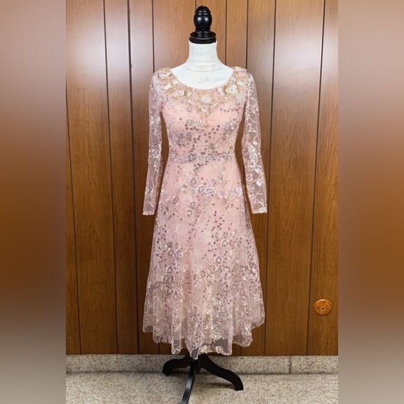 Mac Duggal Long Sleeve Floral Embroidered Tea Length Dress size 4 - Picture 4 of 16